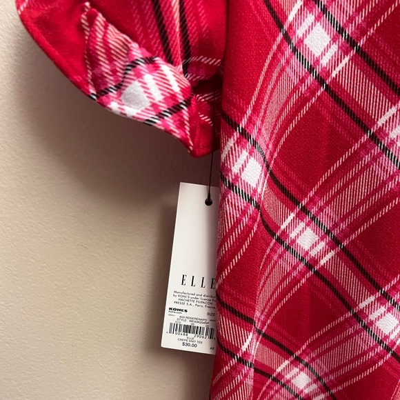 NWT Elle short sleeve Top with ruffled sleeves- Red, white & black- Size Medium - Picture 8 of 8